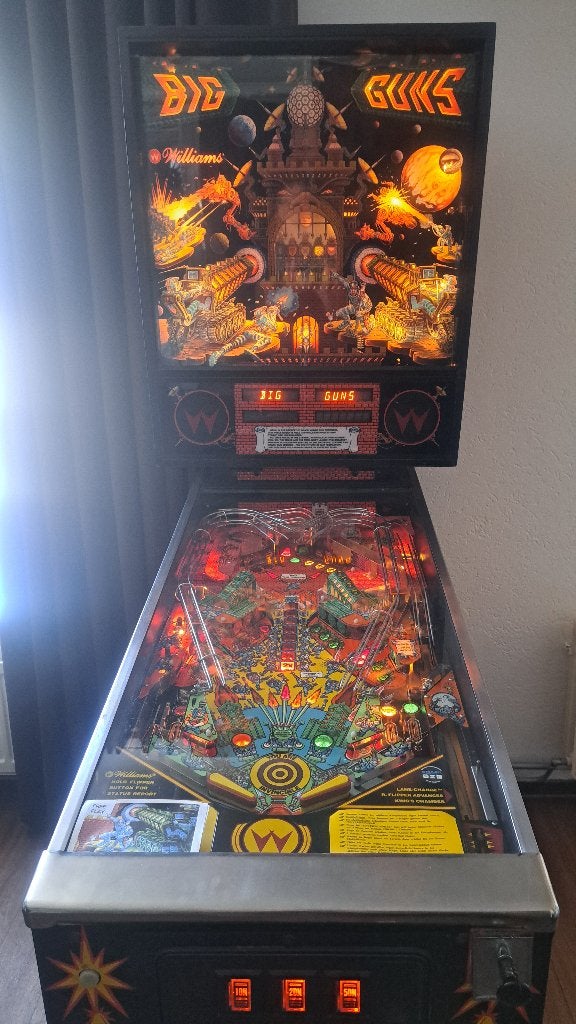 Flipperkast williams big guns, Verzamelen, Automaten | Flipperkasten, Ophalen, Flipperkast, Williams