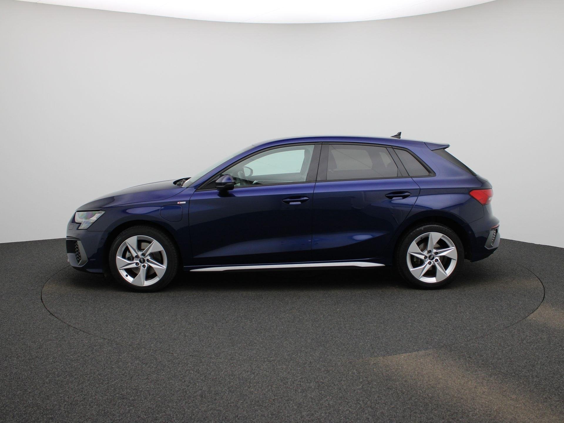 Audi A3 Sportback 1.5 40 TFSi e S tronic S line, Achat, 129 g/km, Entreprise, Noir