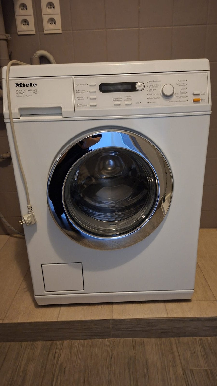 Miele wasmachine SoftTronic W3745, Elektronische apparatuur, Wasmachines, Ophalen, 1200 tot 1600 toeren, 4 tot 6 kg, Energieklasse A of zuiniger