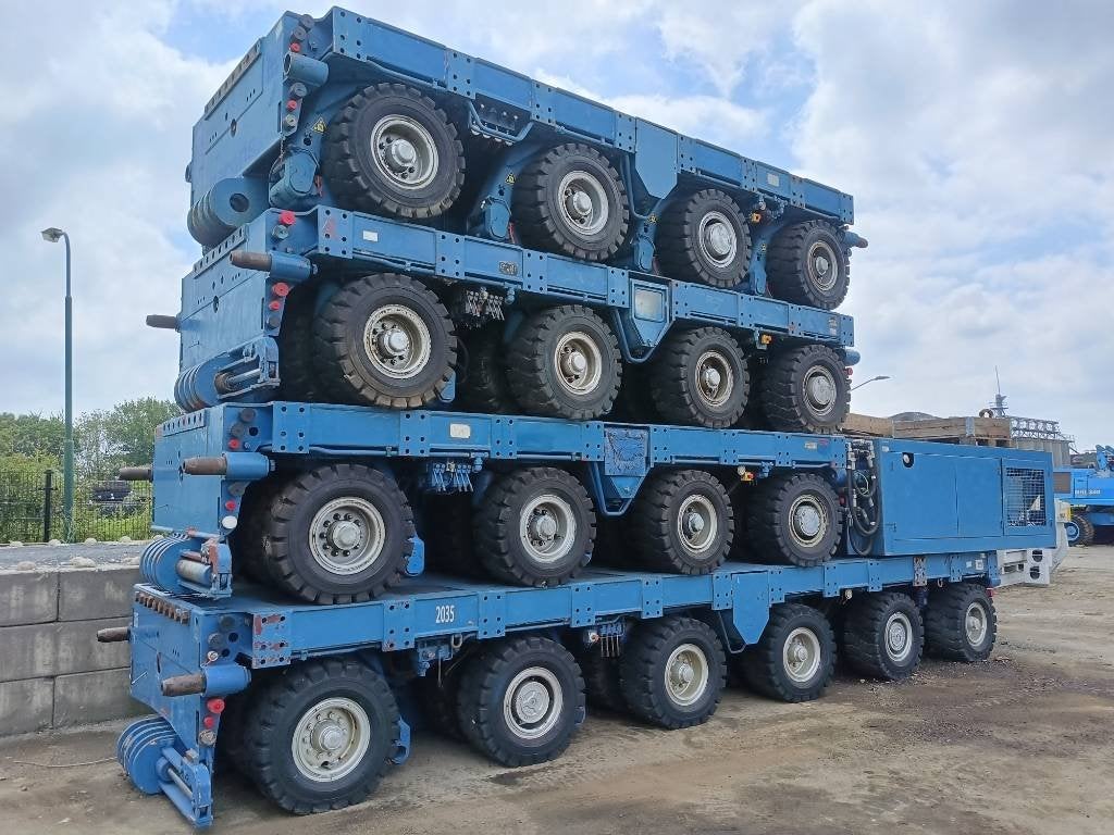 KAMAG 2406 HS 4E + 3x kamag 2404 HS 2E 18 axle 612 TON, Autos, Camions, Achat, Remorques et Semi-remorques, Autres carburants