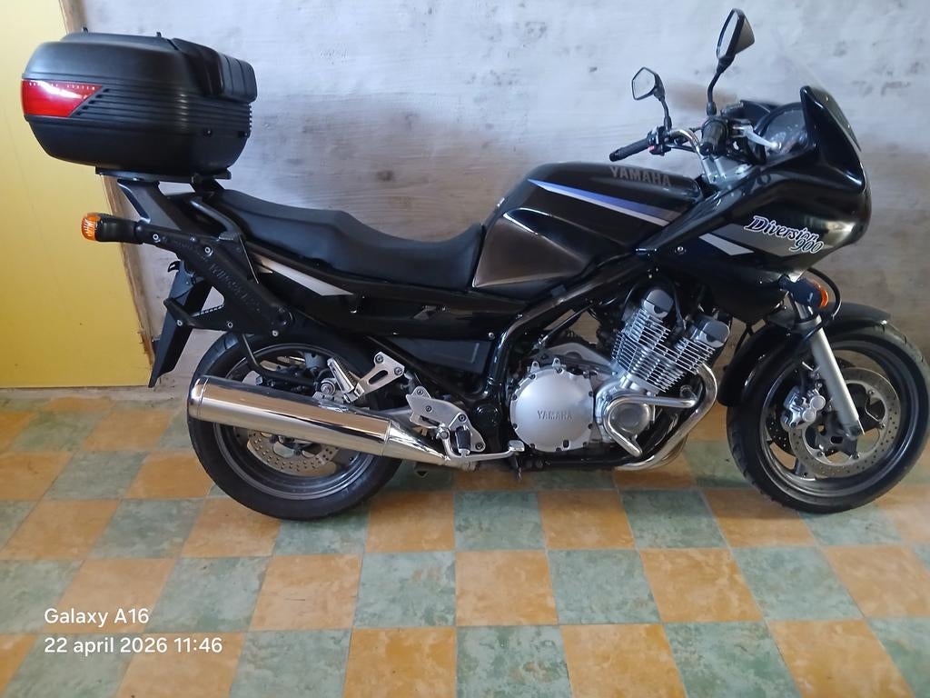 Yamaha XJ900S Diversion, Particulier