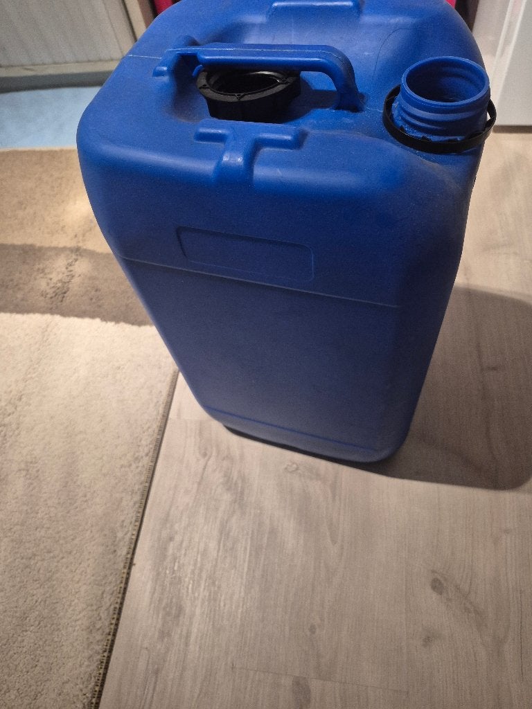 Jerry cans, Ophalen, Zo goed als nieuw