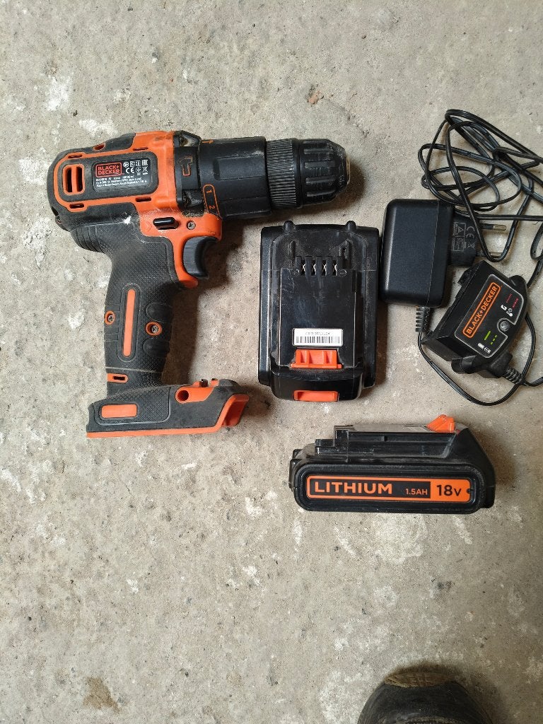 Visseuse, Bricolage & Construction, Outillage | Foreuses, Enlèvement, Utilisé, Perceuse, Moins de 400 watts