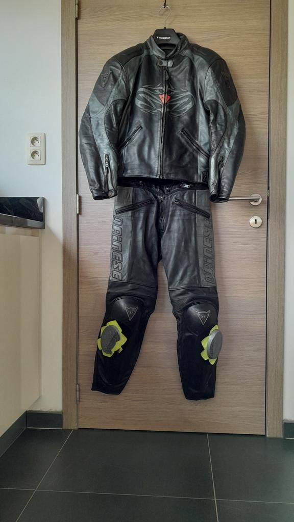 Dainese tattoo vest 50, broek 46, Enlèvement