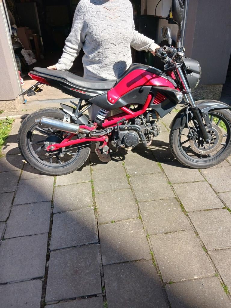 Moto kymco 125