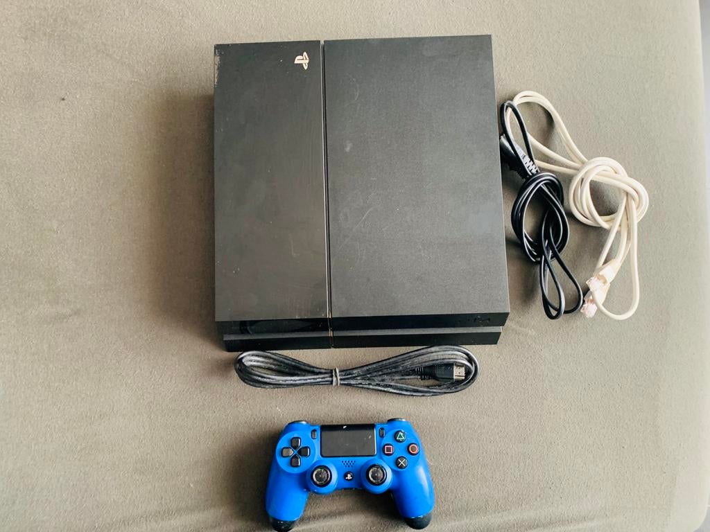 Ps4 moet snel weg  net proper gemaakt 500gb nog fotos vragen, Ophalen, 500 GB, Refurbished, Zonder controller