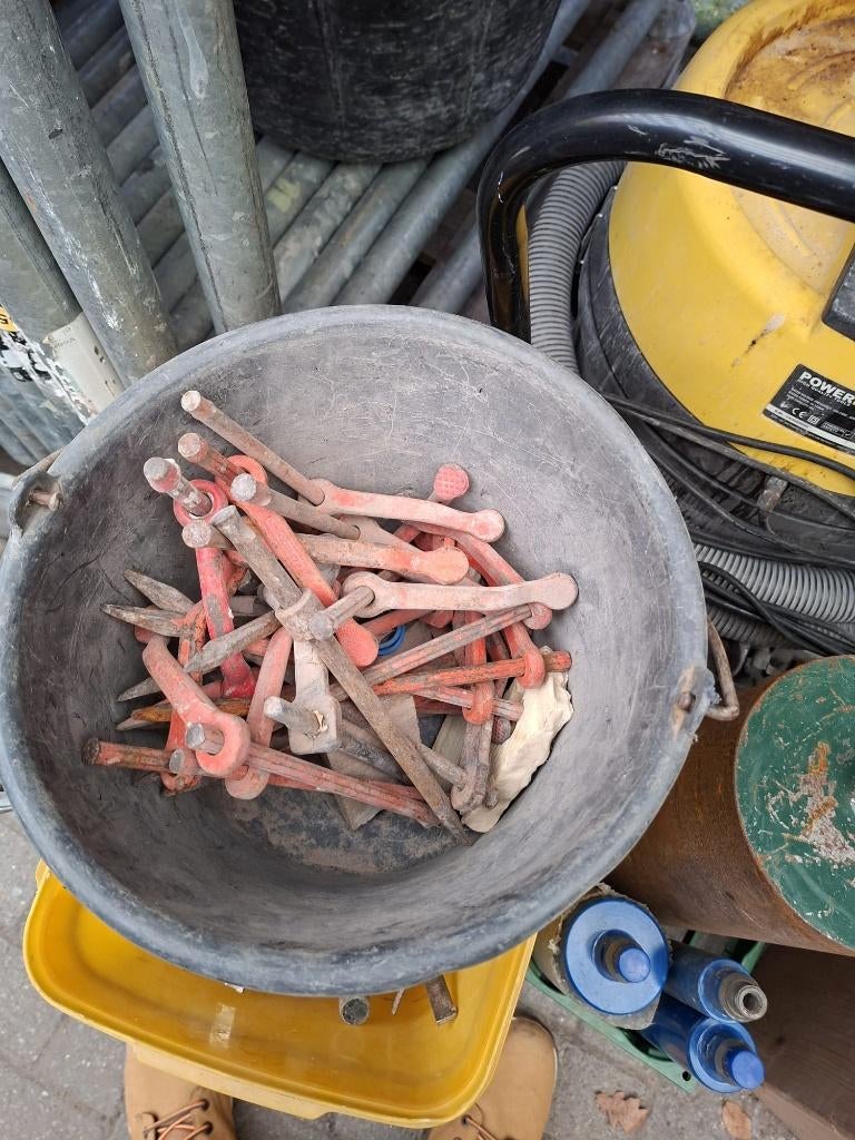 profielhaken, Ophalen, Zo goed als nieuw