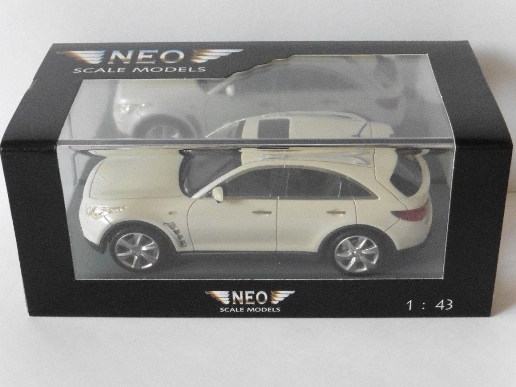1:43 Neo 44541 Infiniti FX 50 S Moonlight white 2009 - 2011, Ophalen of Verzenden, Zo goed als nieuw, Auto