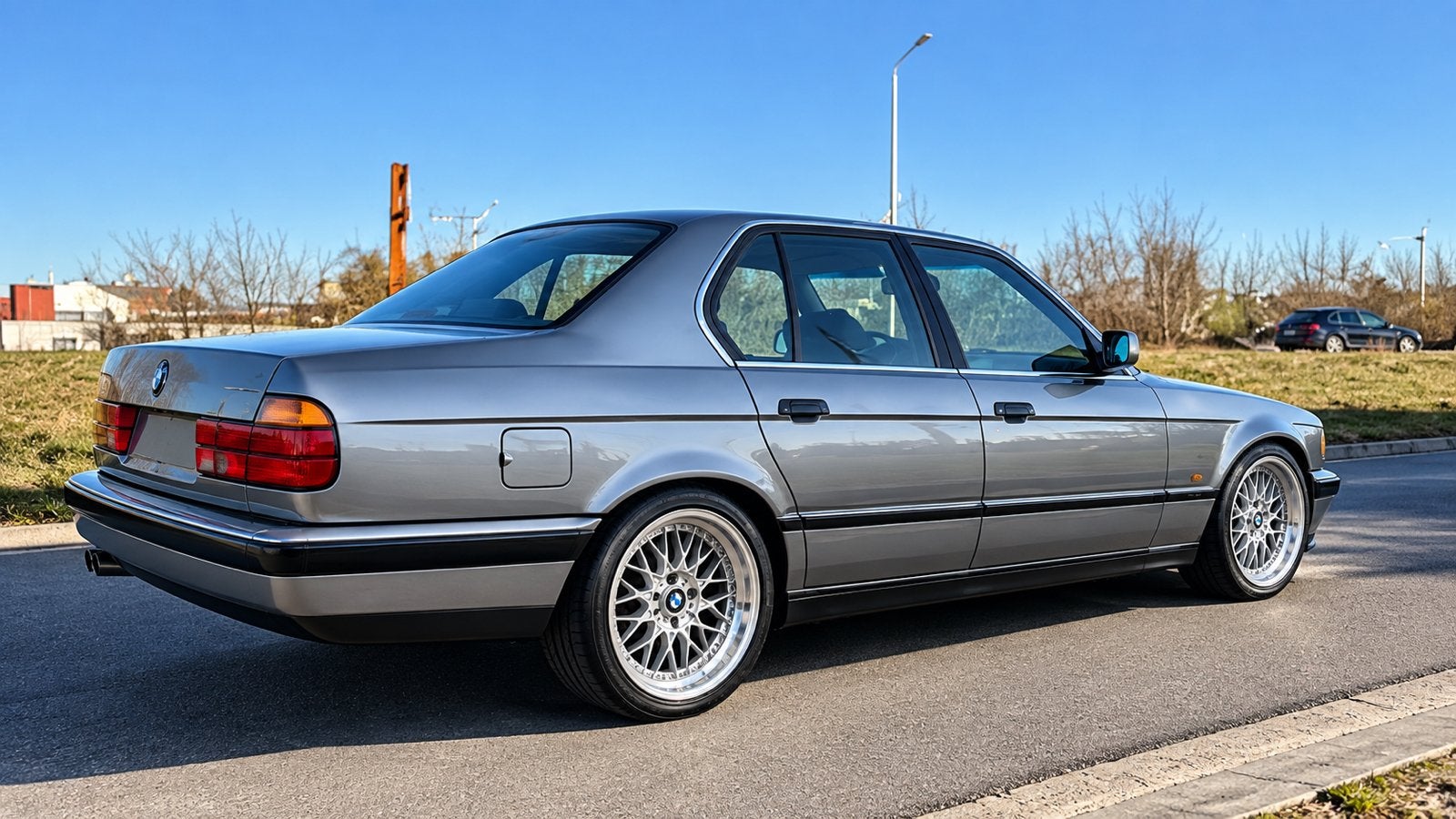 Bmw 735i benzine automaat gekeurd voor verkoop oldtimer, foto 3