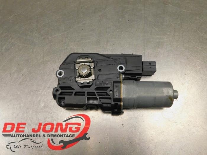 Moteur toit ouvrant d'un Audi Q4, -, 3 mois de garantie, Audi, Utilisé