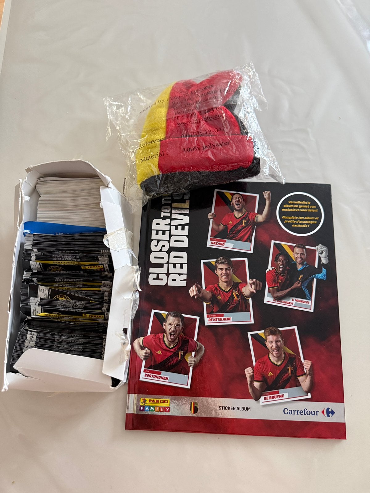 Panini stickeralbum “closer to the red devils” / 2022, Enlèvement ou Envoi, Neuf