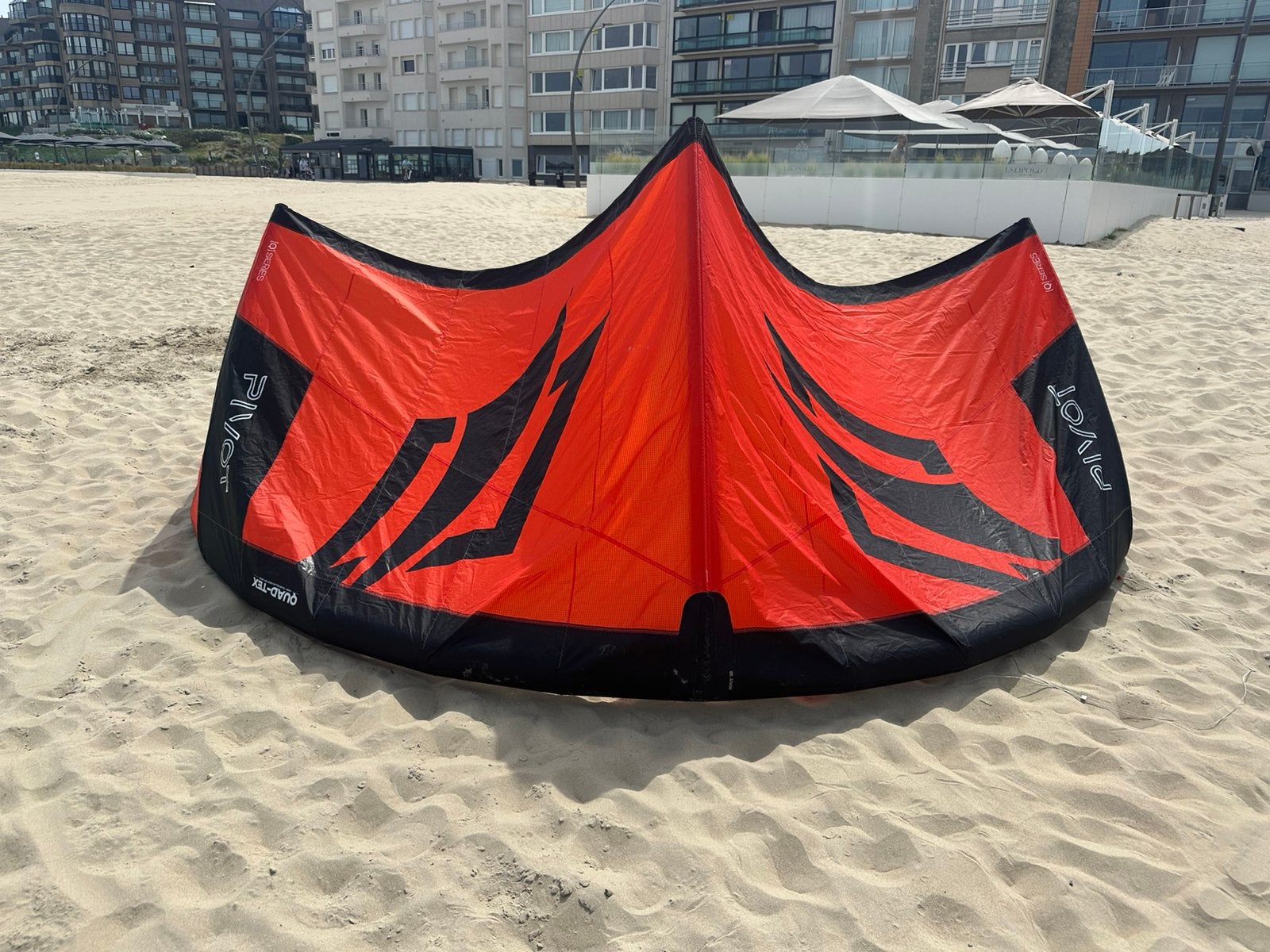 Naish Pivot 2026 kites – 7m / 10m / 14m – zo goed als nieuw, Enlèvement, Comme neuf, Kite