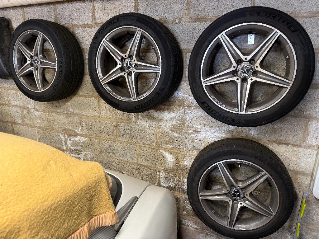 Jante Mercedes AMG 18'', Auto-onderdelen, Banden en Velgen, Velg(en), Zomerbanden, 18 inch, 245 mm, Personenwagen, Gebruikt, Ophalen