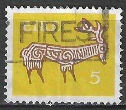 Ierland 1971/1974 - Yvert 260 - Oud Juweel - 5 p. (ST), Postzegels en Munten, Verzenden, Gestempeld
