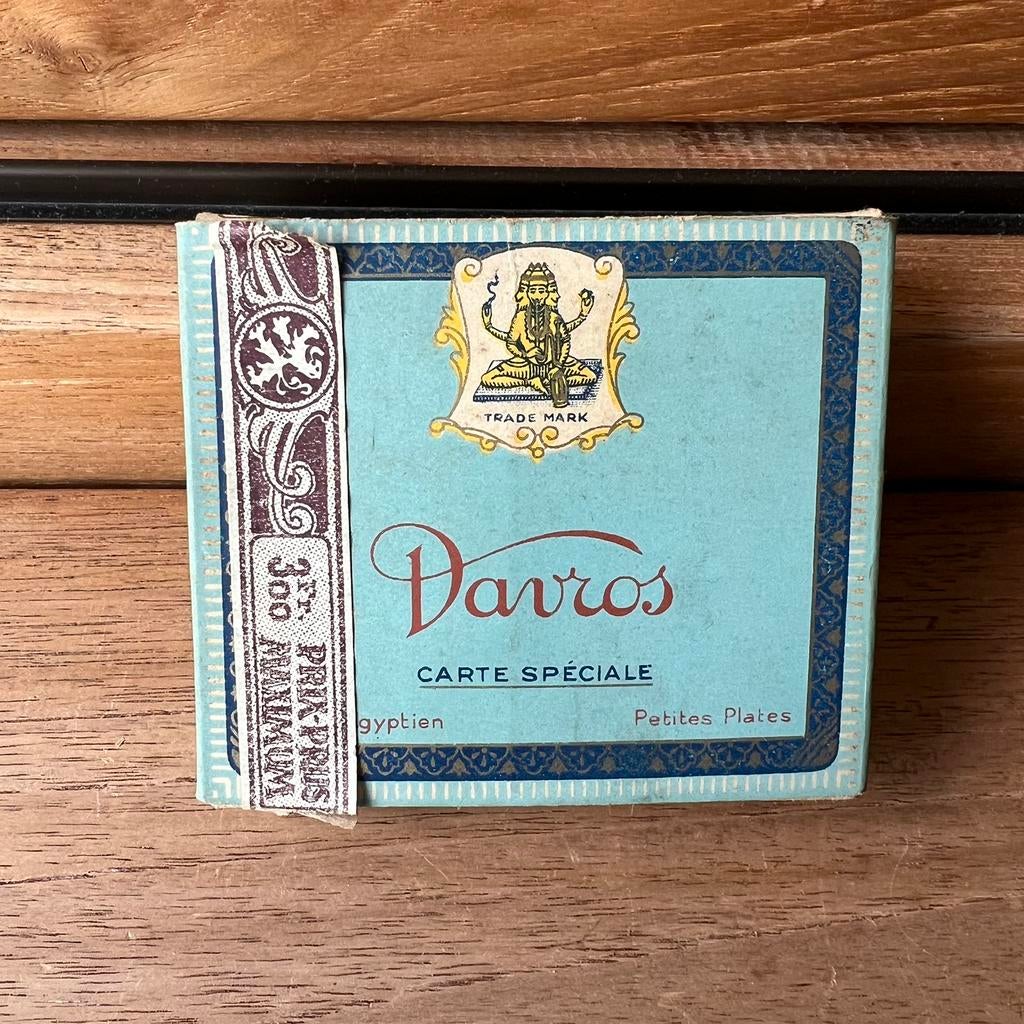 Ancien paquet de cigarettes Davros complet !, Enlèvement ou Envoi, Utilisé