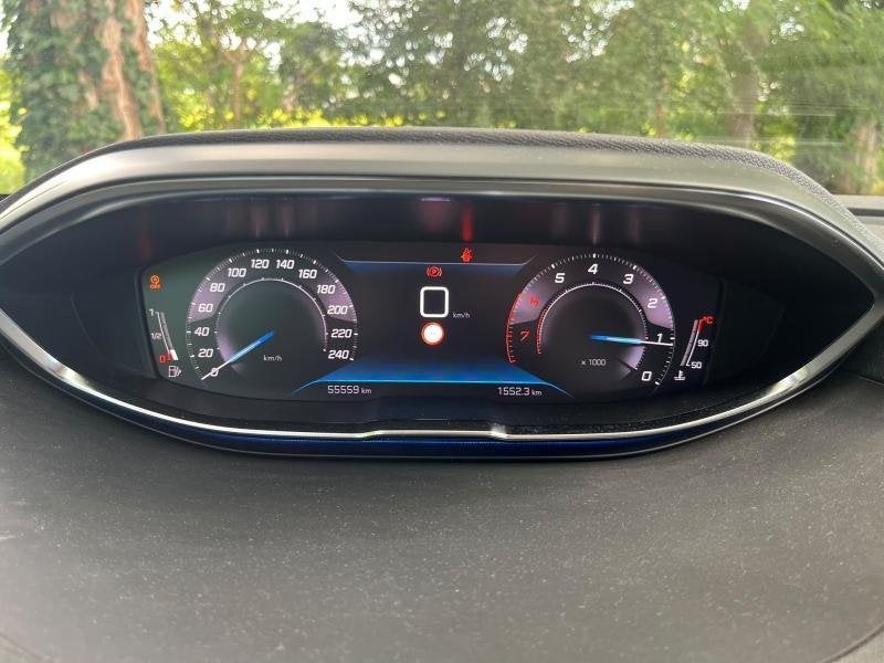 Peugeot 3008 II Allure, 1199 cc, Bedrijf, Handgeschakeld, 97 kW