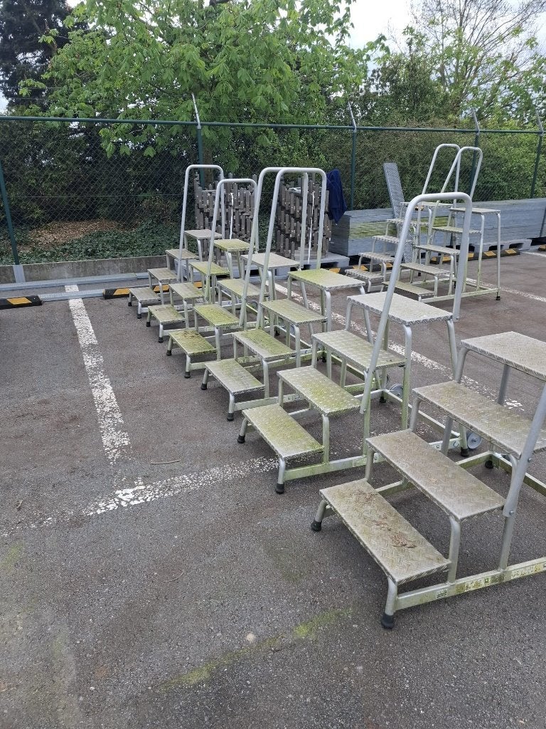 aluminium ladder - 4 treden of 5 treden, Enlèvement, Utilisé, Escalier, Moins de 2 mètres