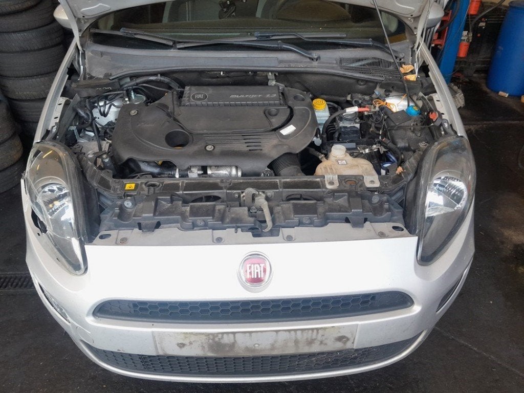 DÉMARREUR Fiat Punto Evo (199) (|51810307A|), Autos : Pièces & Accessoires, Robert Bosch AG, Utilisé, Fiat, Robert-Bosch-Allee 1
74232  Abstatt, DE