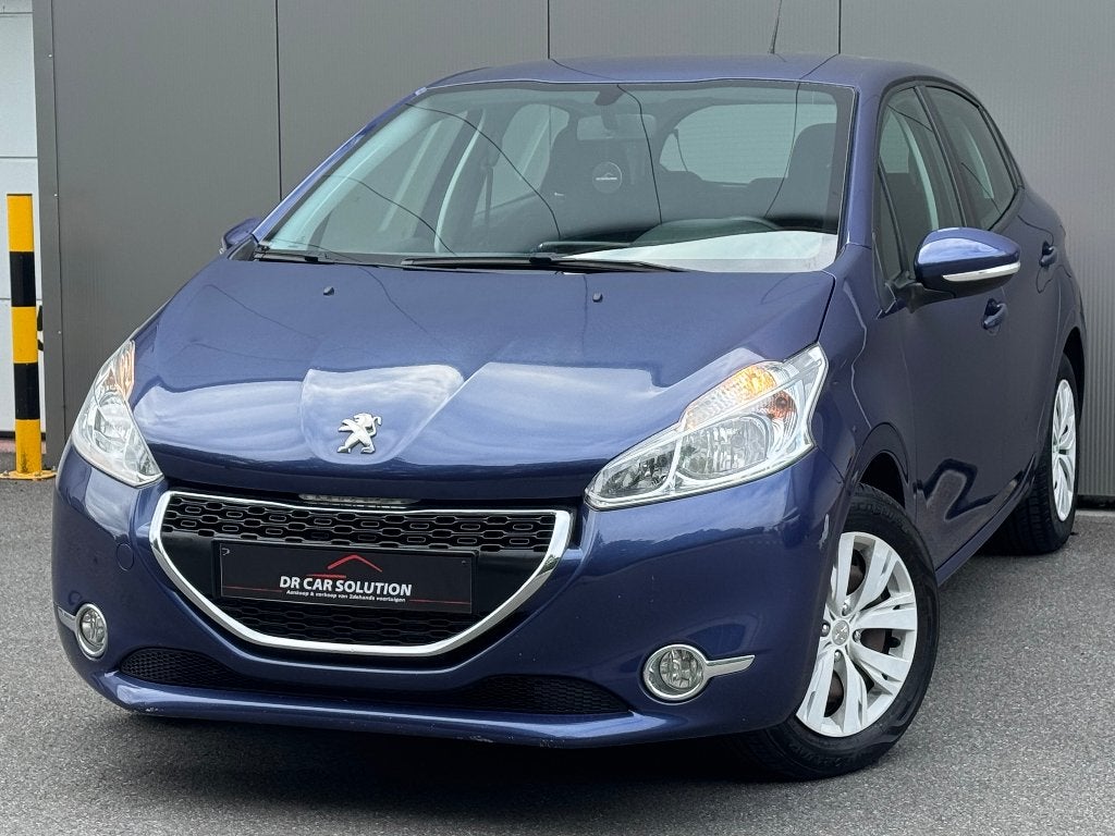 Peugeot 208 active 1.0i airco pdc cruise control 71km euro5, Auto's, Voorwielaandrijving, Stof, 50 kW, Zwart