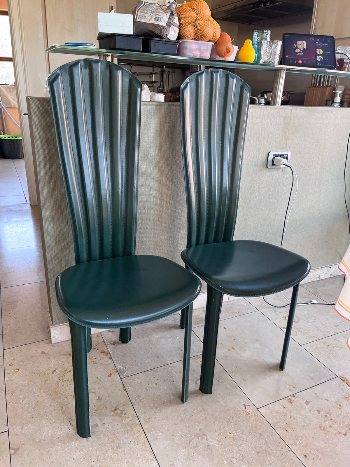 Chaises design vertes, Maison & Meubles, Chaises, Autres couleurs, Design, Comme neuf, Enlèvement