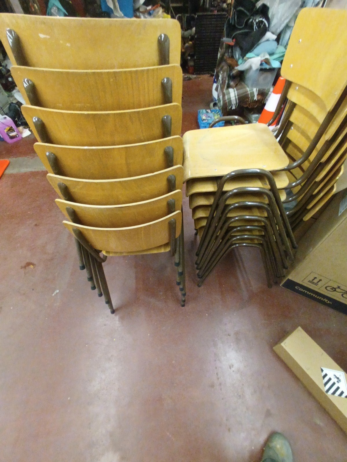 vintage school stoelen  14 st, Ophalen