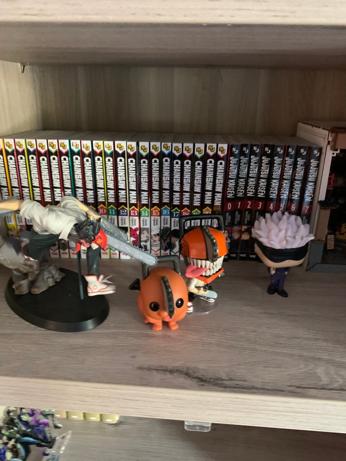 Collection de mangas et de figurines, Enlèvement, Comme neuf