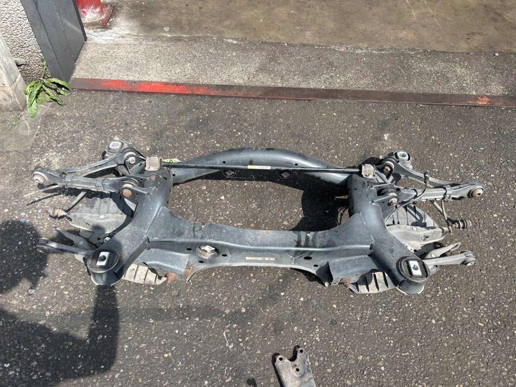SUBFRAME BMW 3 serie (F30) (01-2011/10-2018) (|33316792506|), Gebruikt, BMW, Petuelring 130
80809  München, DE, Bayerische Motoren Werke AG
