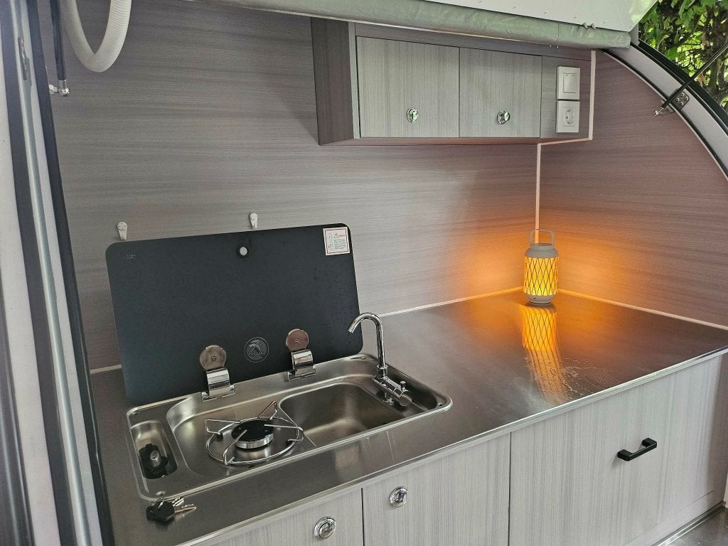 Teardrop Mini Caravan (July 2025) – Like New, Grand lit, Autres marques, Jusqu'à 4 m, Particulier