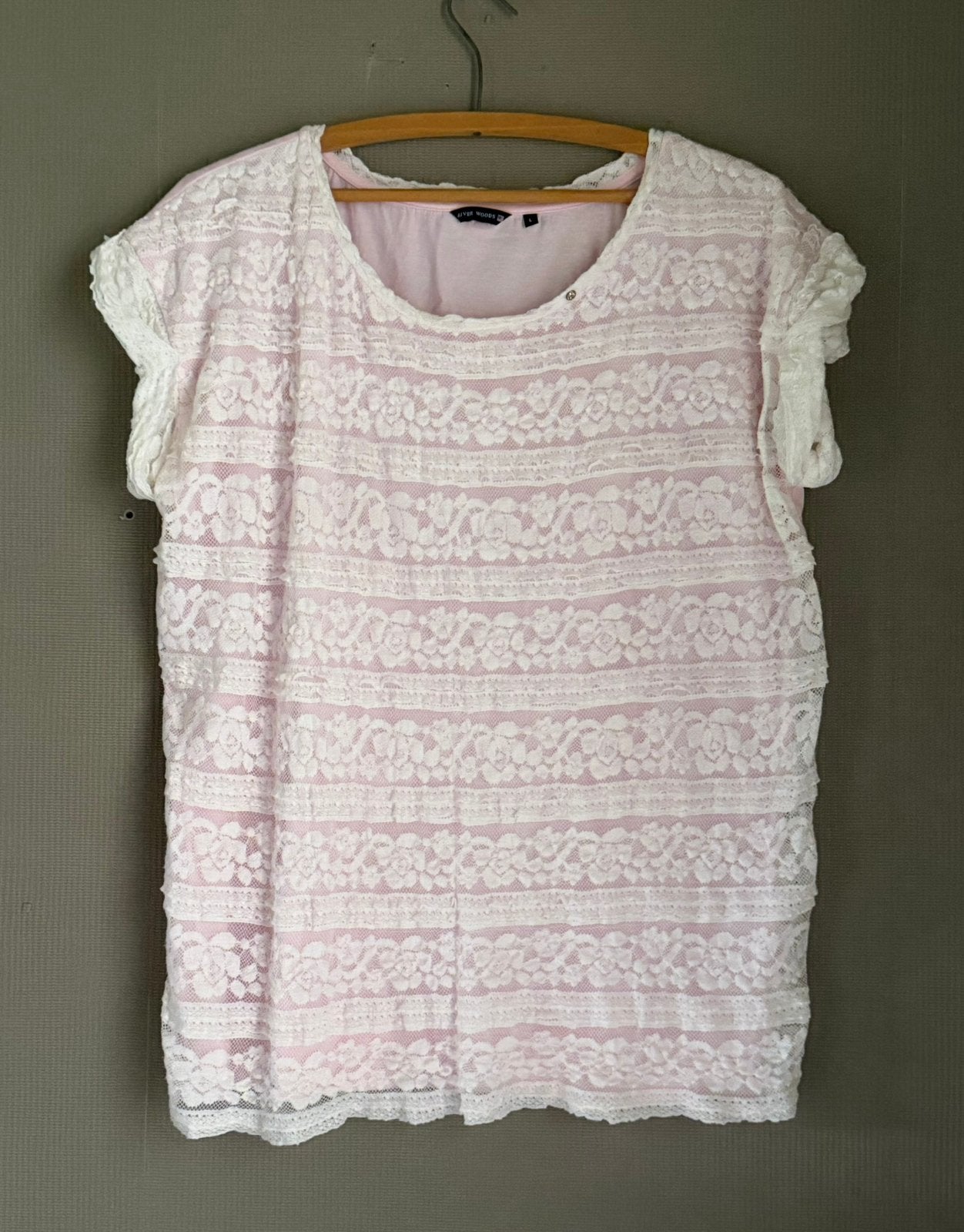 Prachtig nieuwstaat shirt van River Woods, Kleding | Dames, Ophalen, Maat 42/44 (L), Zo goed als nieuw, Korte mouw