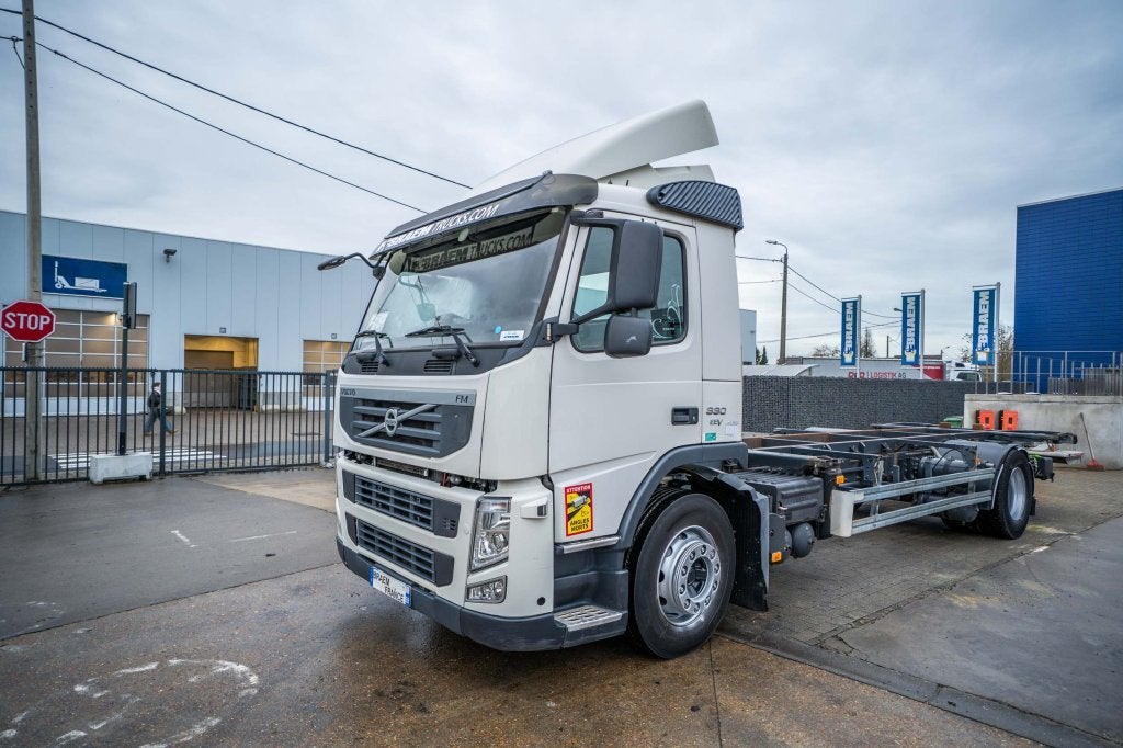 Volvo FM 330 (bj 2013), Auto's, Automaat, Euro 5, Achterwielaandrijving, Wit