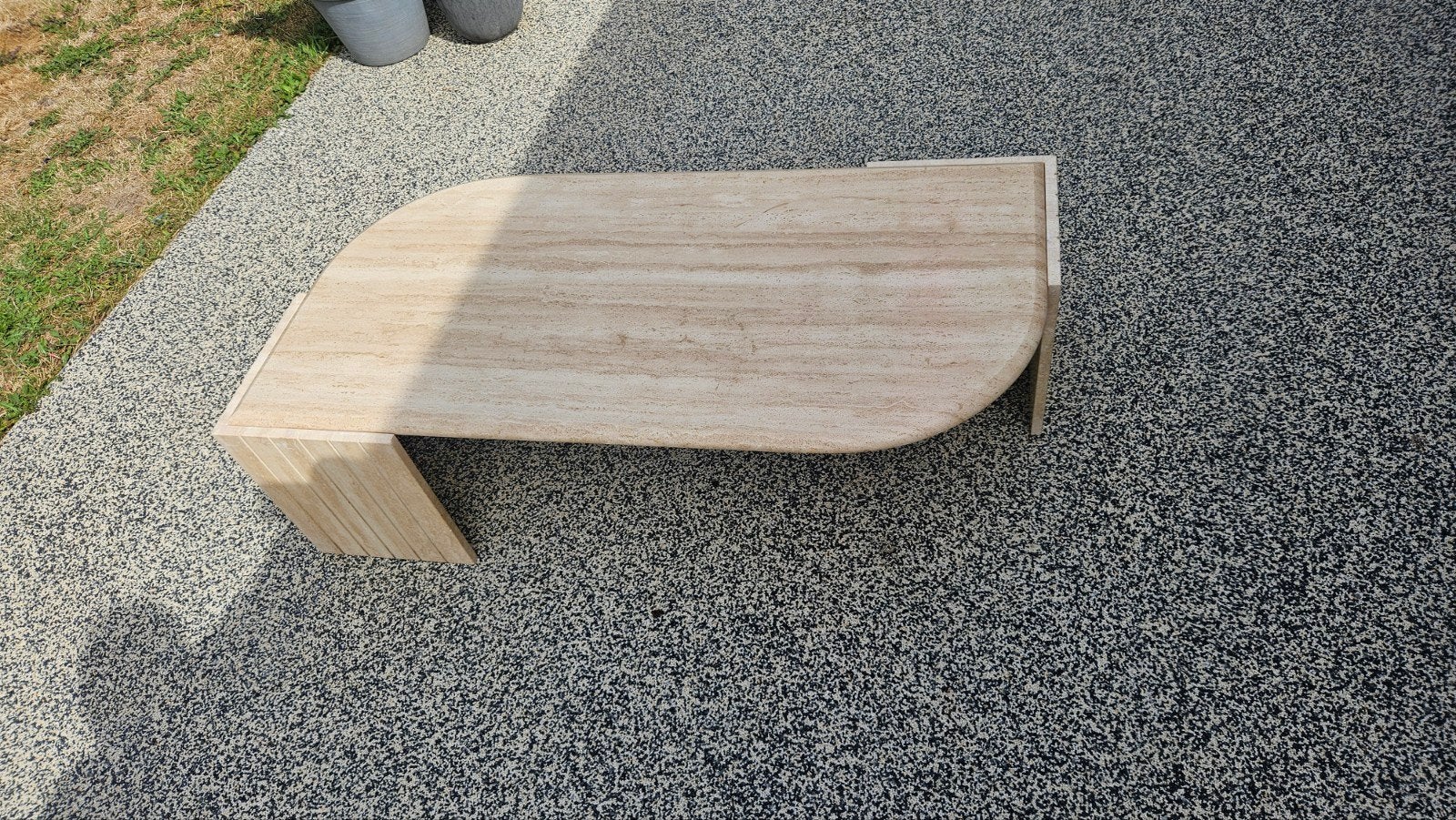 Table basse en travertin, design italien, Enlèvement