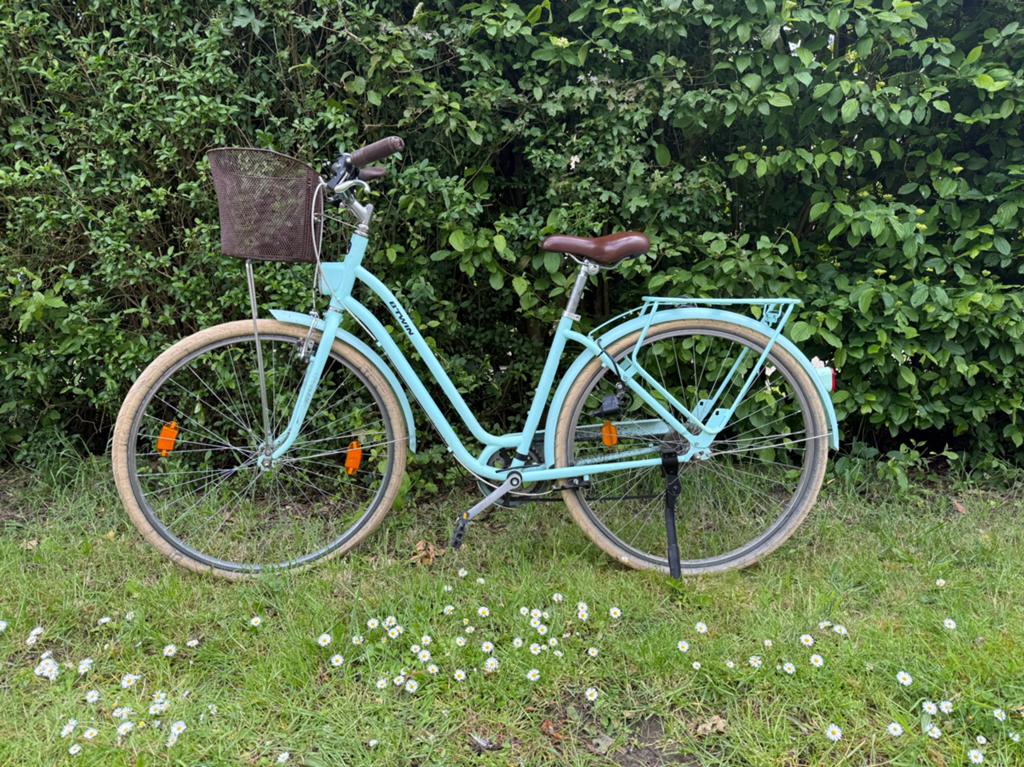 B-twin damesfiets, Fietsen en Brommers, Ophalen, Gebruikt, Overige merken, Versnellingen