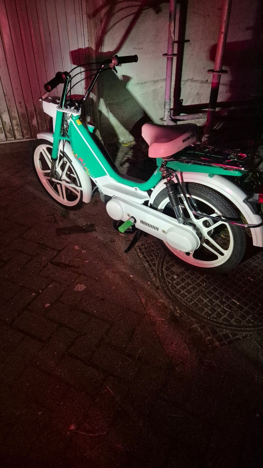 Honda camino funny z140, Fietsen en Brommers, Brommers | Honda, Ophalen