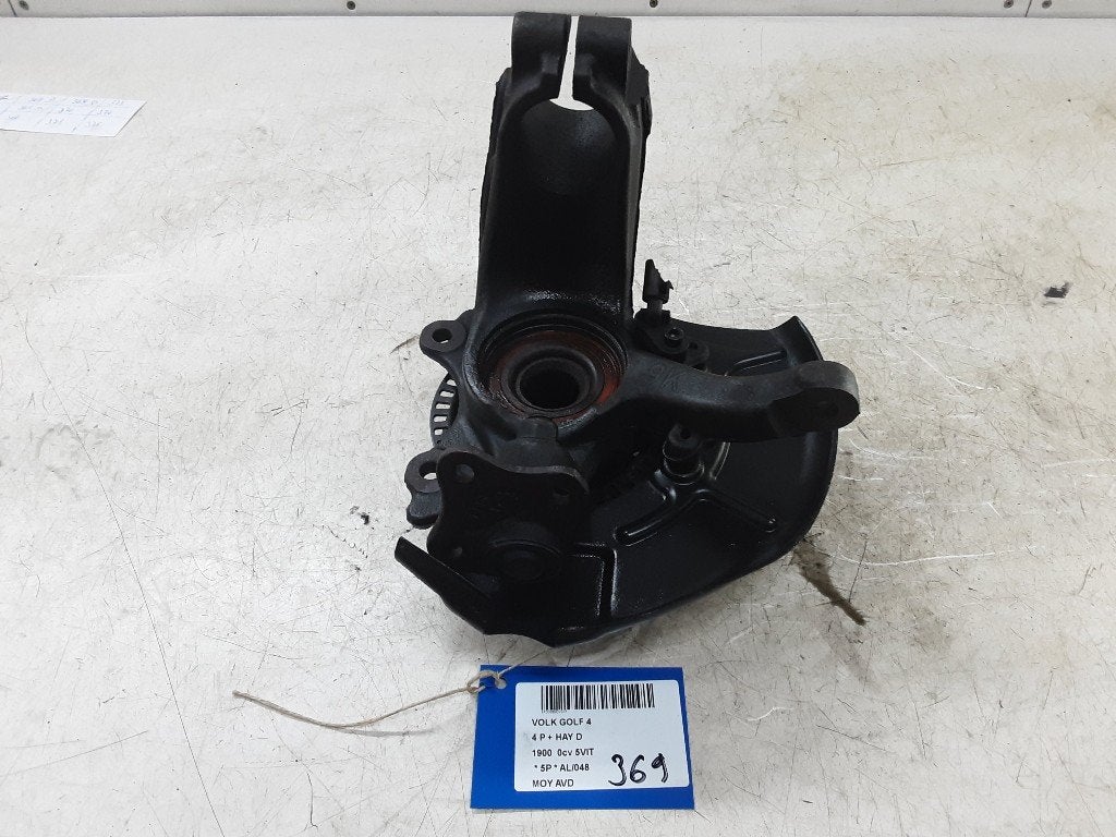MOYEU DE ROUE AVANT DROIT Volkswagen Golf V (1K1), Volkswagen, Mevr. I. Hauben, Utilisé, Rue de l'Espoir 34 34
4030  GRIVEGNÉE, BE