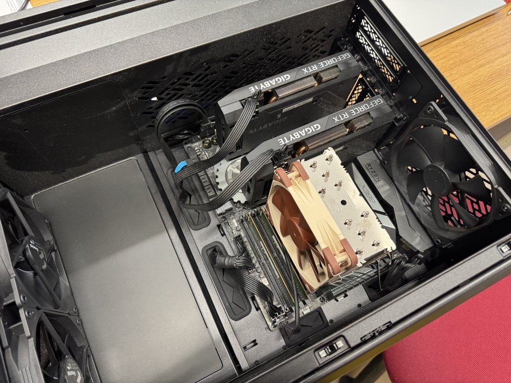 AI-werkstationserver Threadripper 1920X + 2x RTX 3060 12 GB, Computers en Software, Ophalen, 32 GB