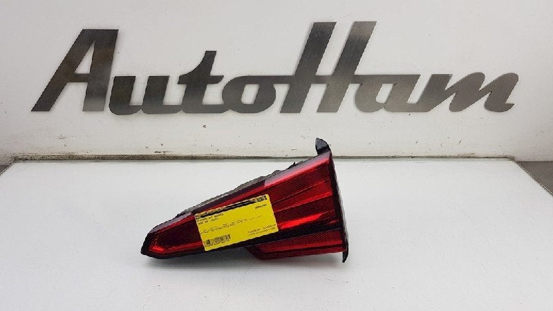 FEU ARRIÈRE DROIT Audi A4 (B9) (|8W5945076A|), Autos : Pièces & Accessoires, Utilisé, Audi