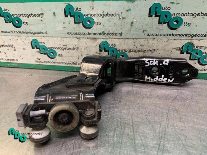 Roulette porte coulissante droite d'un Volkswagen Caddy (Cad, Autos : Pièces & Accessoires, Volkswagen, -, 3 mois de garantie