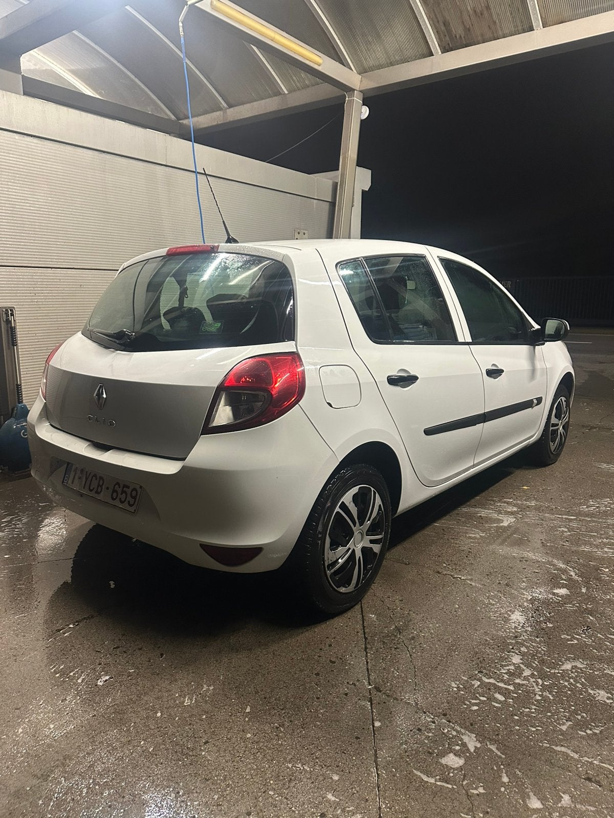 prête à immatriculer Clio 150mkm  bon état général CarPlay, Particulier, Te koop