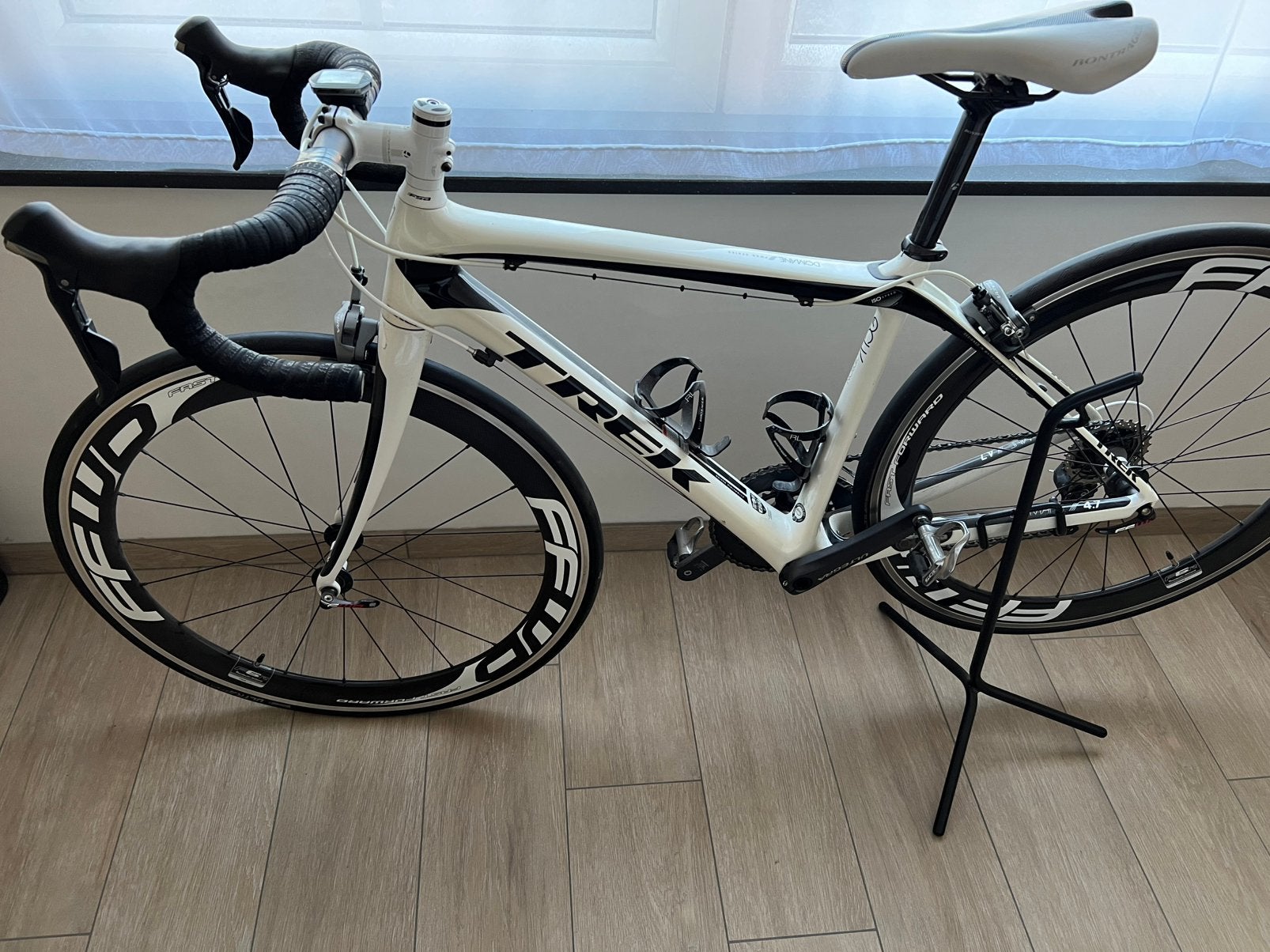 Trek domane semi nieuw, Enlèvement, Comme neuf, Carbone