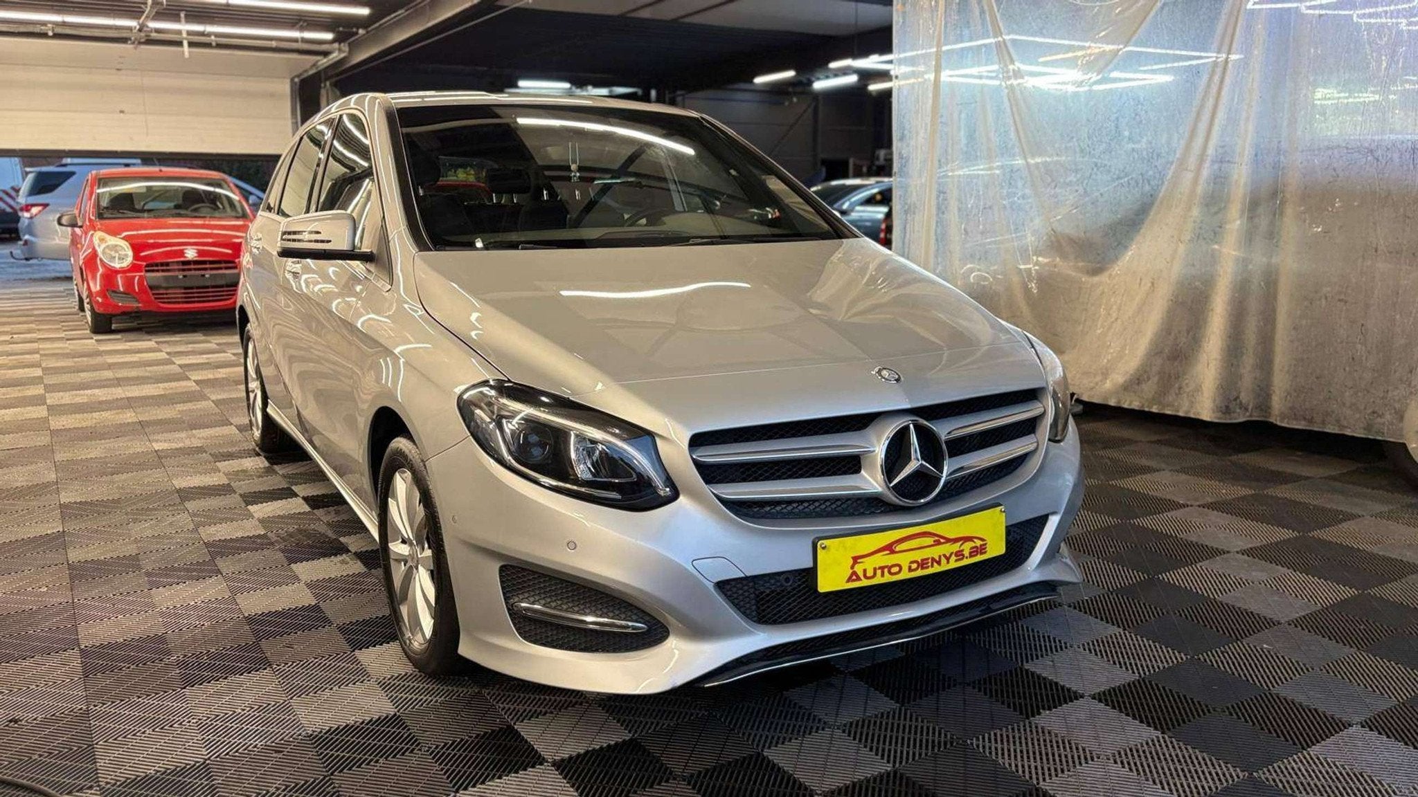 Mercedes-Benz B 180 Mercedes B180 CDI AUTOMATIQUE bj. 2017 E, Auto's, Automaat, Gebruikt, 4 cilinders, Bedrijf