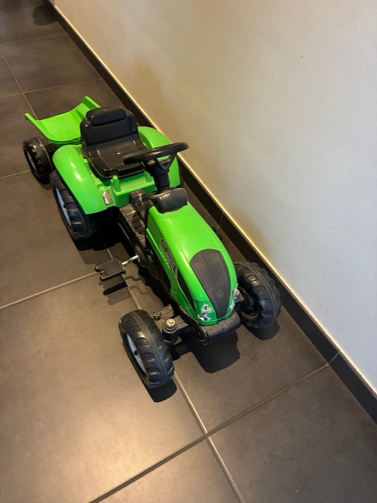 Speelgoedtractor met aanhangwagen, groen, Ophalen, Gebruikt, Overige merken, Met kar of aanhanger