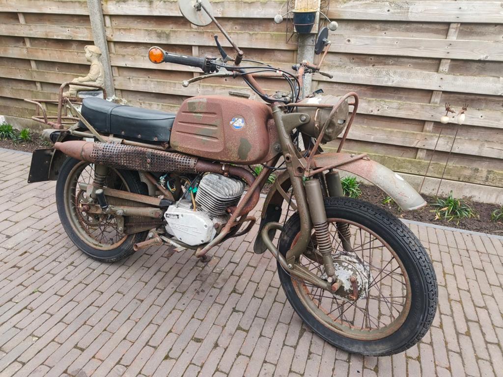 Hercules k125, Motos