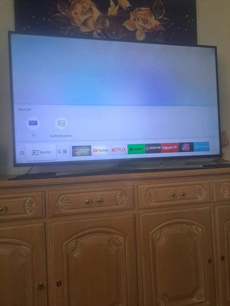 Television avec telecommande, LED, HD Ready (720p), 120 Hz, Comme neuf