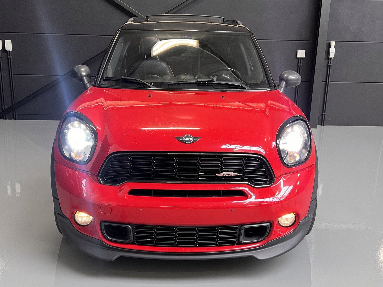 Mini countryman 4x4 1.6 benzine automaat, bj2014, 185.000km, 135 kW, Carnet d'entretien, Noir, 5 portes