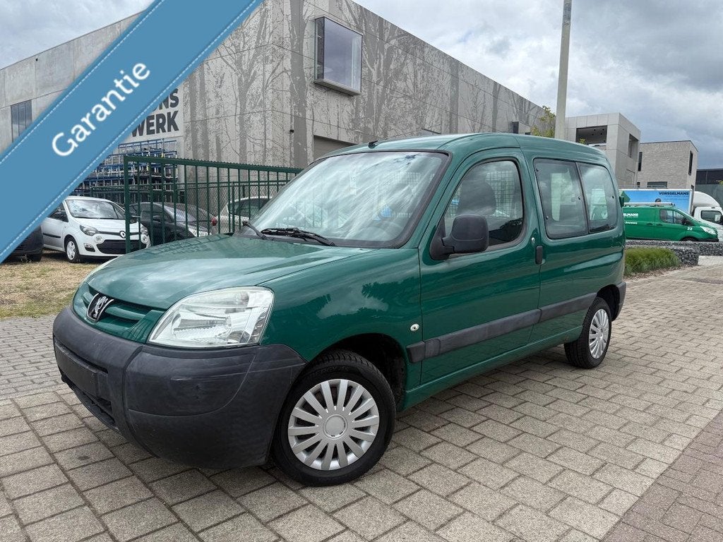 Peugeot Partner 1.4 Benzine | Lichte Vracht | 1 JAAR GARANTI, 4 deurs, Stof, 4 cilinders, Bedrijf