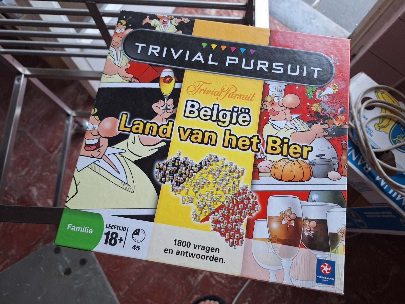 Trivial Pursuit - Land van het bier editie, Een of twee spelers, Ophalen, Zo goed als nieuw