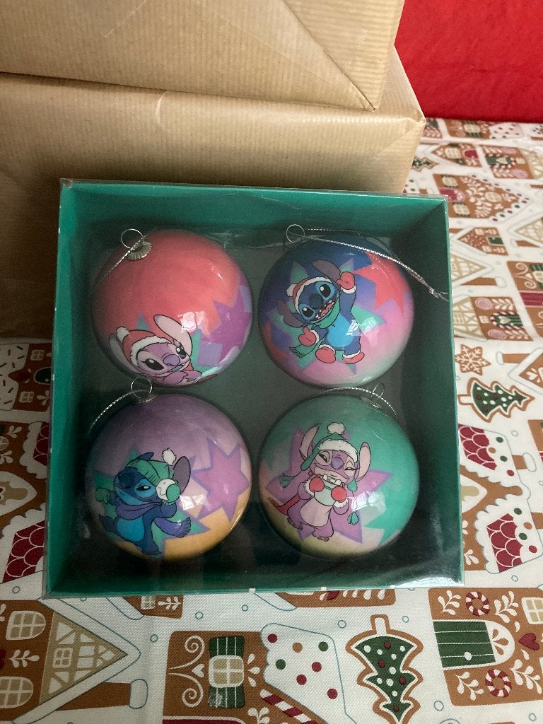 Disney Stitch kerstballen - Nieuw in doos ( set van 4 ), Ophalen of Verzenden, Nieuw
