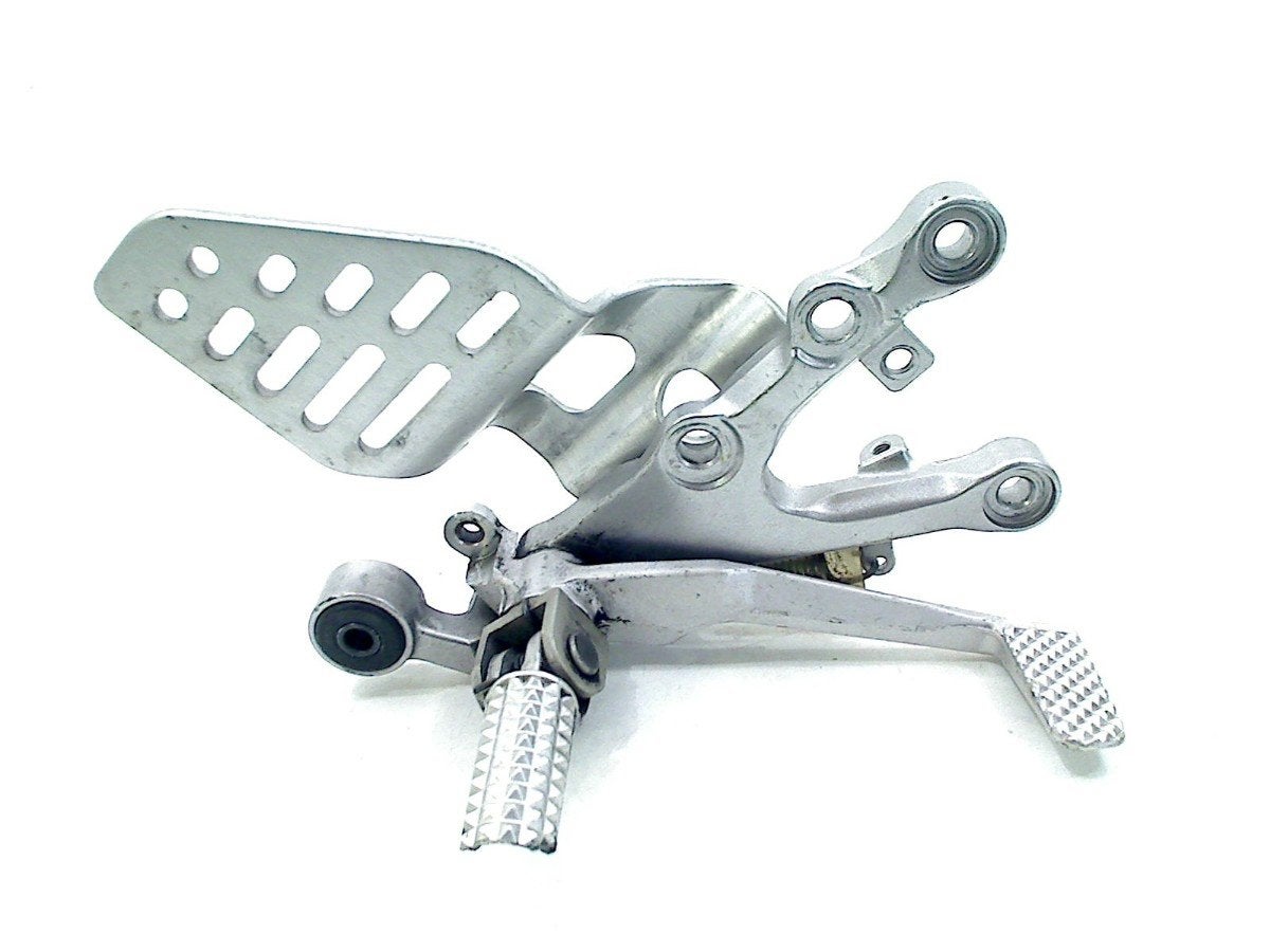 SCHETSPLAAT RECHTS VOOR Yamaha, Yamaha Motor Europe N.V., Gebruikt, Customersupport@yamaha-motor.co.uk, Koolhovenlaan 101
1119 NC  Schiphol-Rijk, NL