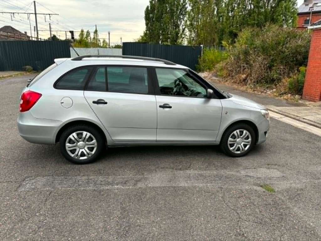 SKODA FABIA 1.2ESSENCE 2015 PRET A IMMATRICULER, Autos, Achat, Entreprise, Cruise Control, 5 portes