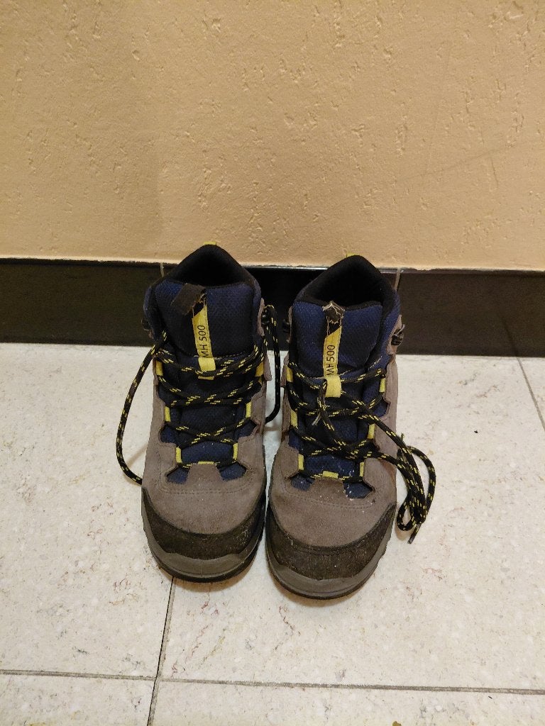 Wandelschoenen, Ophalen